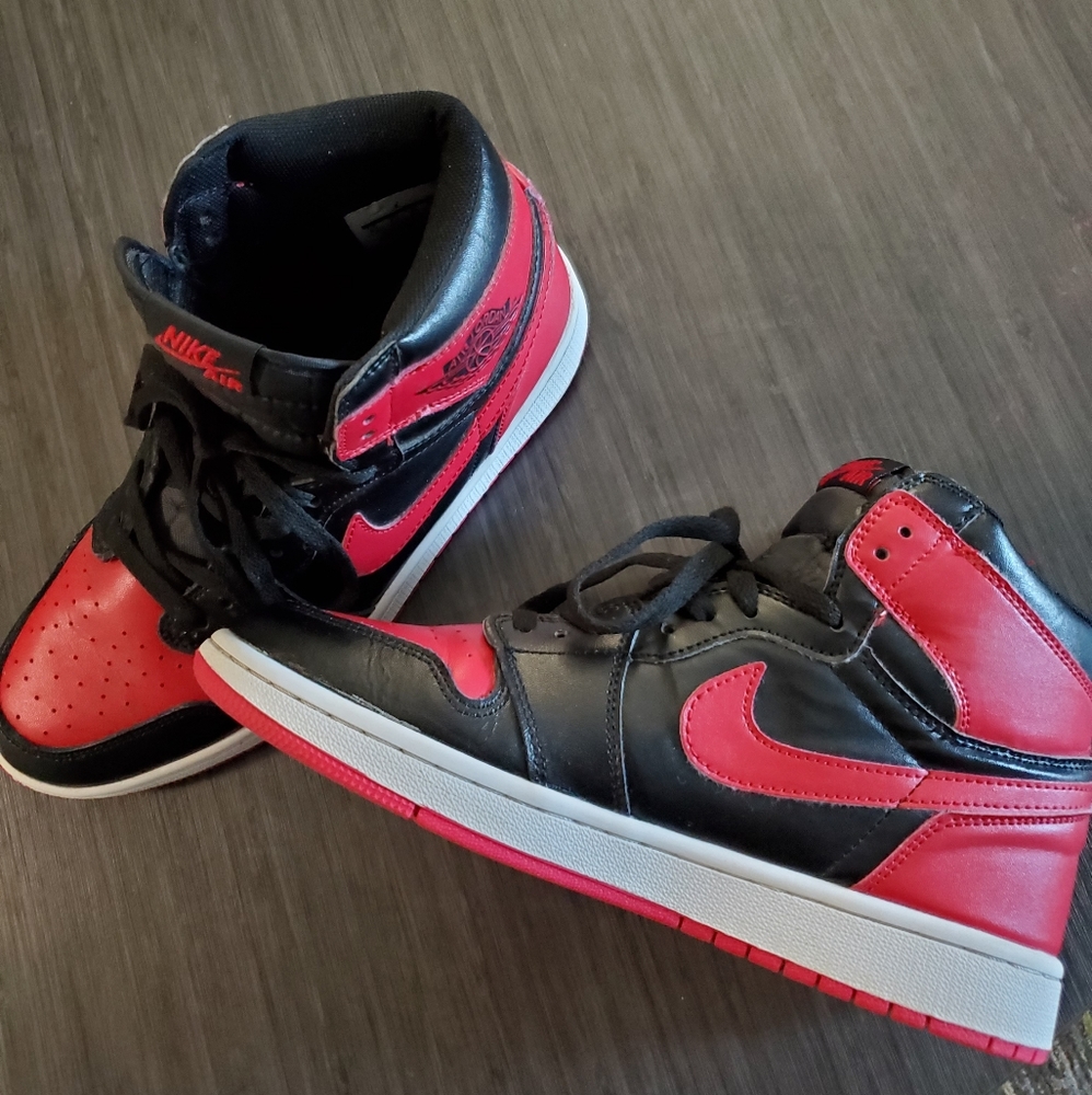 Air Jordan 1 Mid